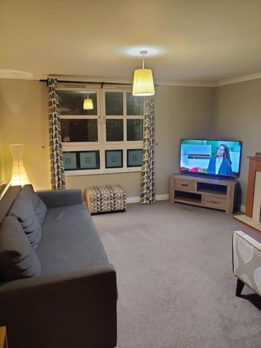 Next To The Palace And Royal Mile With Parking Apartamento Edimburgo