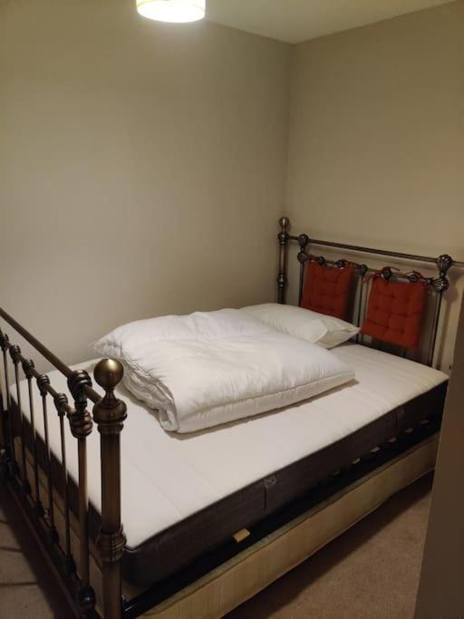 Next To The Palace And Royal Mile With Parking Apartment Edinburgh